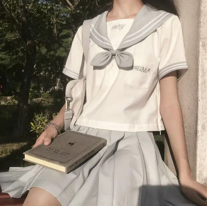 大鼻子小英雄